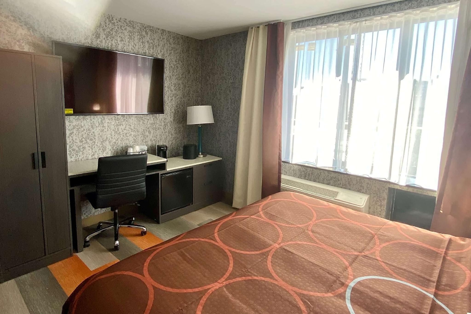 ซูเปอร์ 8 บาย วินแฮม บรู๊คลิน วิลเลียมส์เบิร์ก (Super 8 by Wyndham Brooklyn Williamsburg)3