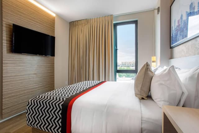 Standard Room, 1 King Bed, Non Smoking