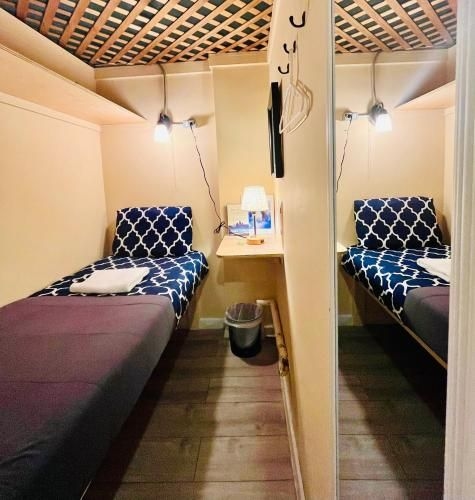 นิวยอร์ก สปิริต รีทรีตส์ โฮสเทล (New York Spirit Retreats HOSTEL)1