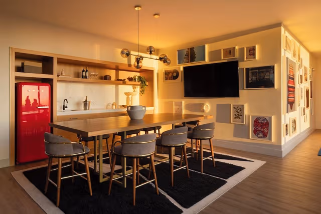 Suite, Multiple Beds (Richard's Flat King Suite)