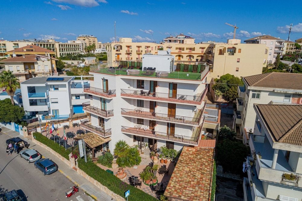 Hotel Villa Piras1