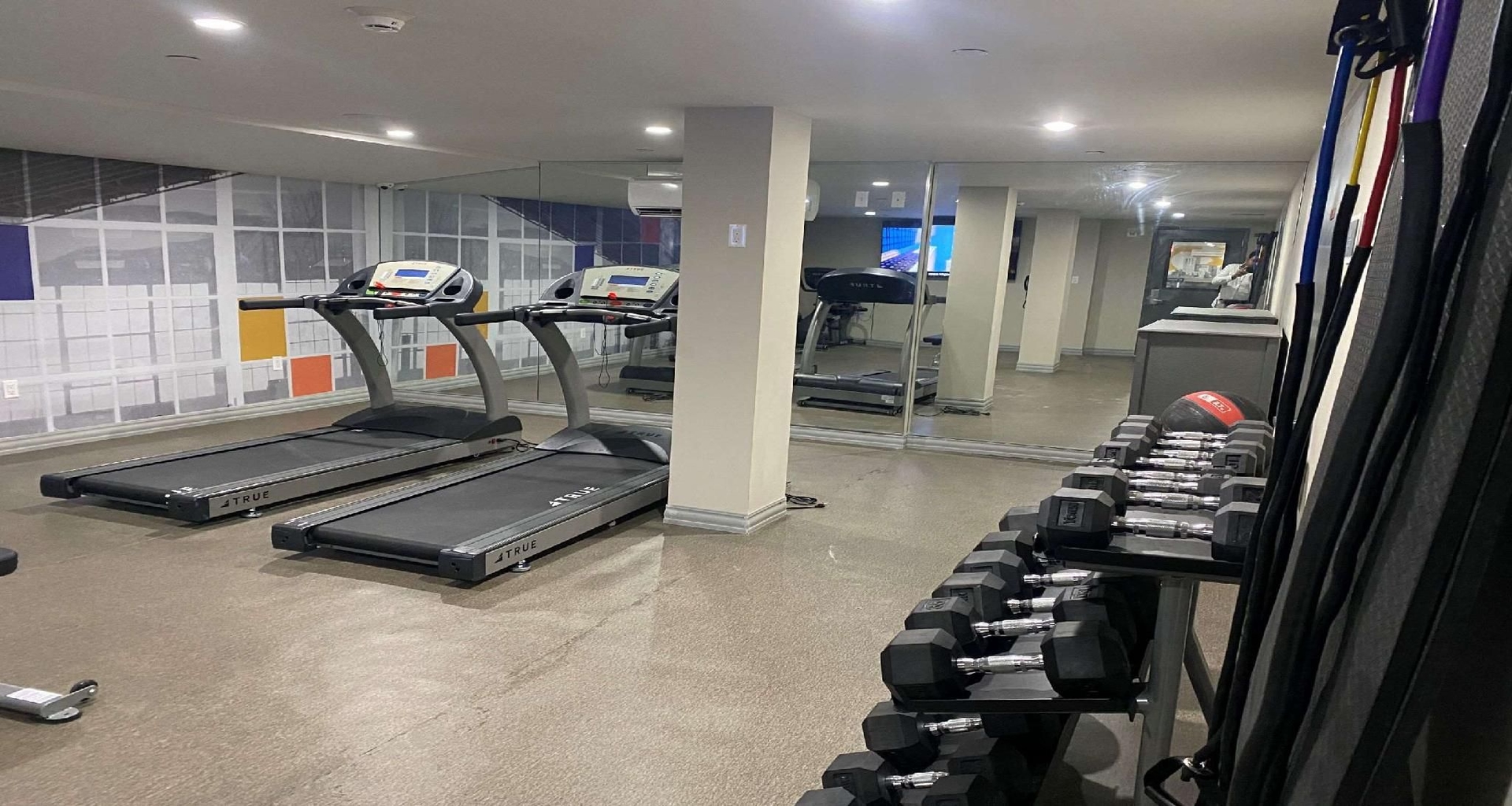 Best Western Plus City Line Hotel3