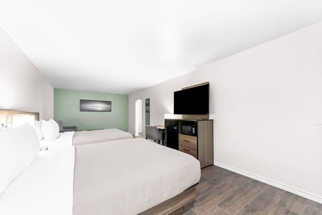 Suite, Multiple Beds, Non Smoking