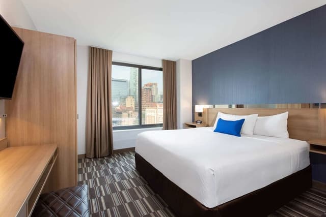Room, 1 King Bed, Non Smoking