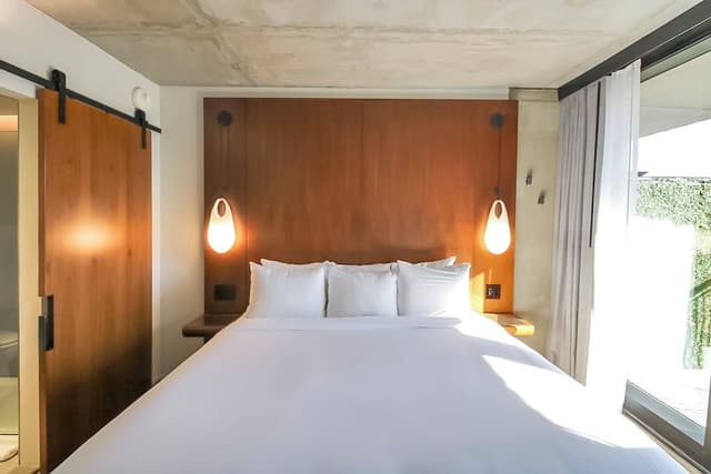 Signature Single Room