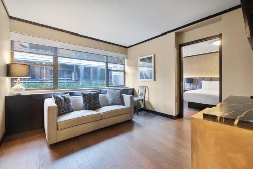 โรงแรมฮัดสันยาร์ดส์ (Hudson Yards Hotel)4