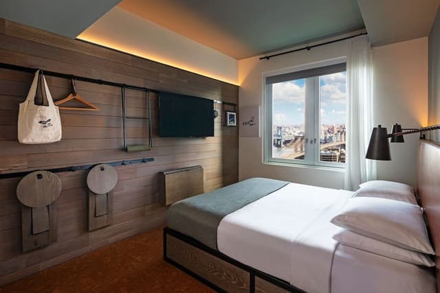 Room, 1 King Bed, City View