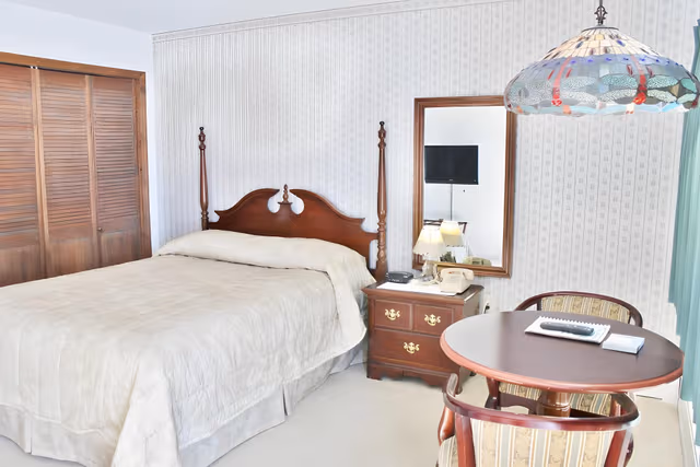 Queen Bedroom