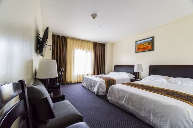 Classic Double Room, 2 Queen Beds