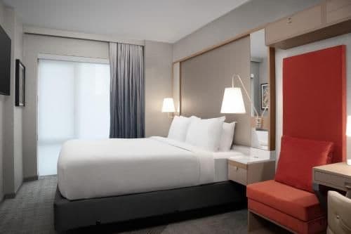 1 King Deluxe, Deluxe Guest room, 1 King, Corner room