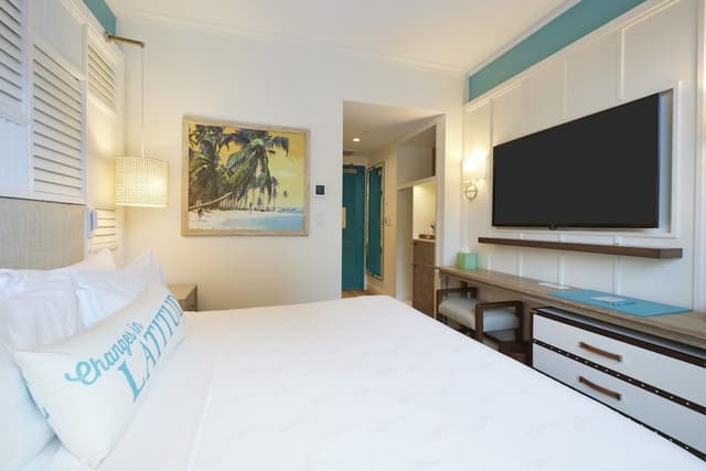 Deluxe Room, 1 King Bed (Floors 15th-23rd)
