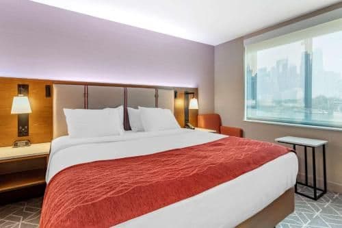 1 King Bed, Nonsmoking