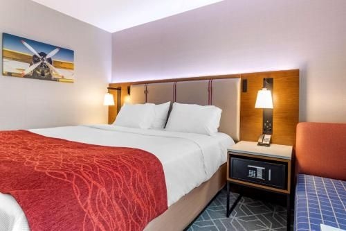 Comfort Inn JFK Airport4