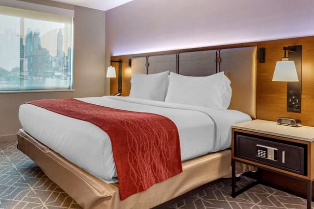 Standard Room, 1 King Bed, Non Smoking