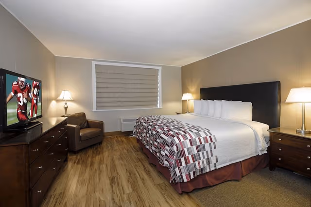 Superior Room, 1 King Bed (Smoke Free)