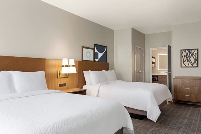 Studio Suite, 2 Queen Beds, Balcony