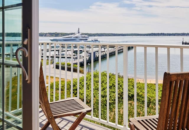 Harbor View Balcony Junior Suite