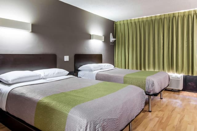 2 Full Beds Non-Smoking