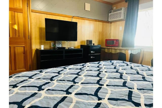 King Bed Non-Smoking