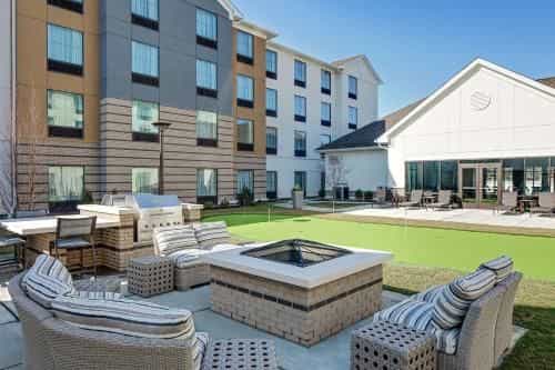 โฮมวูด สวีทส์ บาย ฮิลตัน รอนคอนโคมา