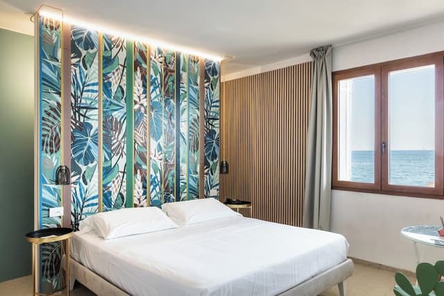 Romantic Double Room, 1 Queen Bed, Sea View, Sea Facing
