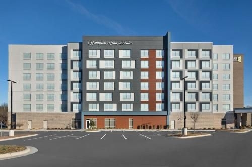 โรงแรมแฮมป์ตัน อินน์ แอนด์ สวีทส์ ใกล้ศูนย์การแพทย์มหาวิทยาลัยเดอแรม (Hampton Inn & Suites Durham University Medical Center)0