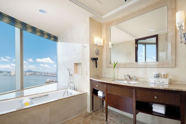 Executive Suite, 1 King Bed