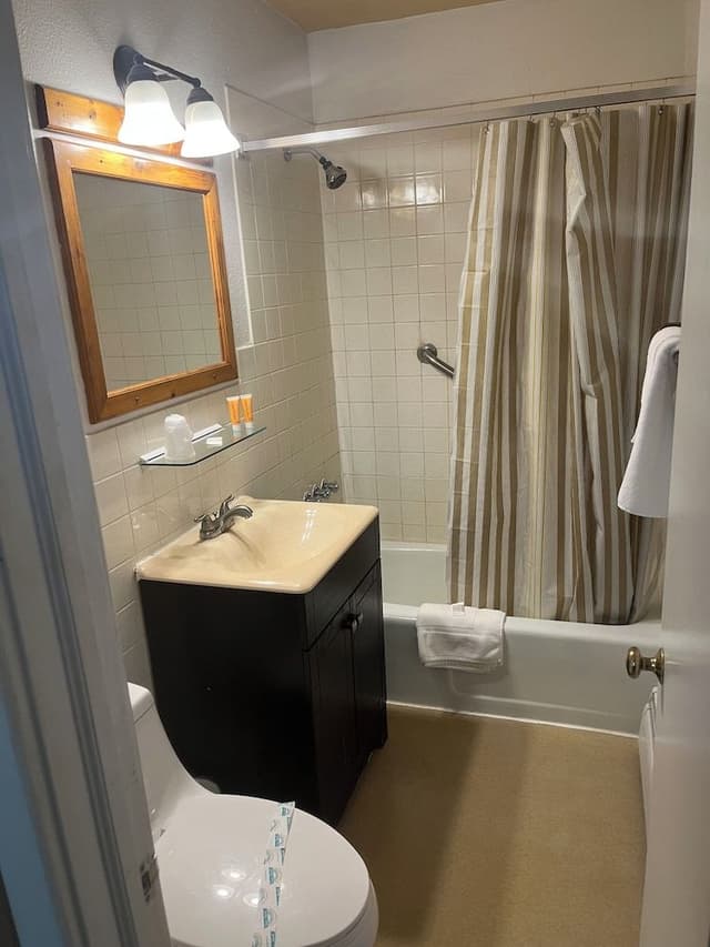 Basic Single Room, Mountain View