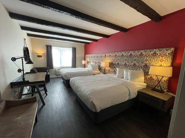 Room, 2 Queen Beds, Non Smoking (Upgrade)