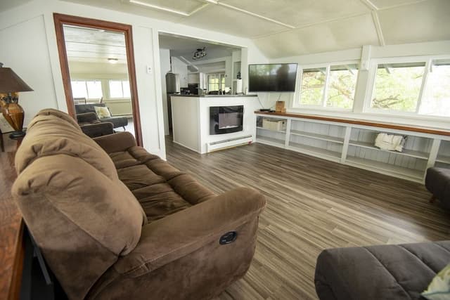 Apartment, Private Bathroom, Lake View (Upper Unit)