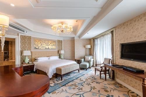 Premier Suite