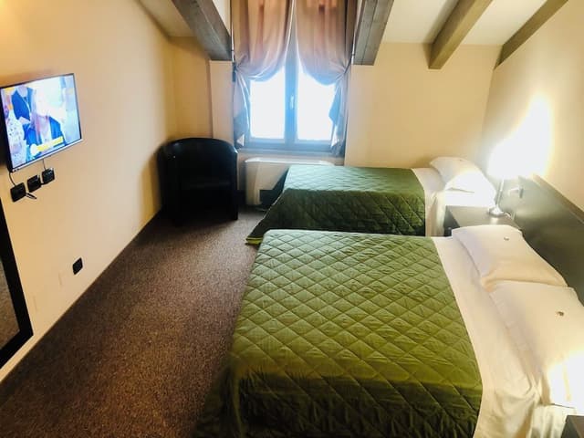 Deluxe Triple Room