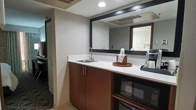 Suite, 1 King Bed
