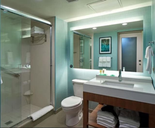 Room, City View (King Bed)