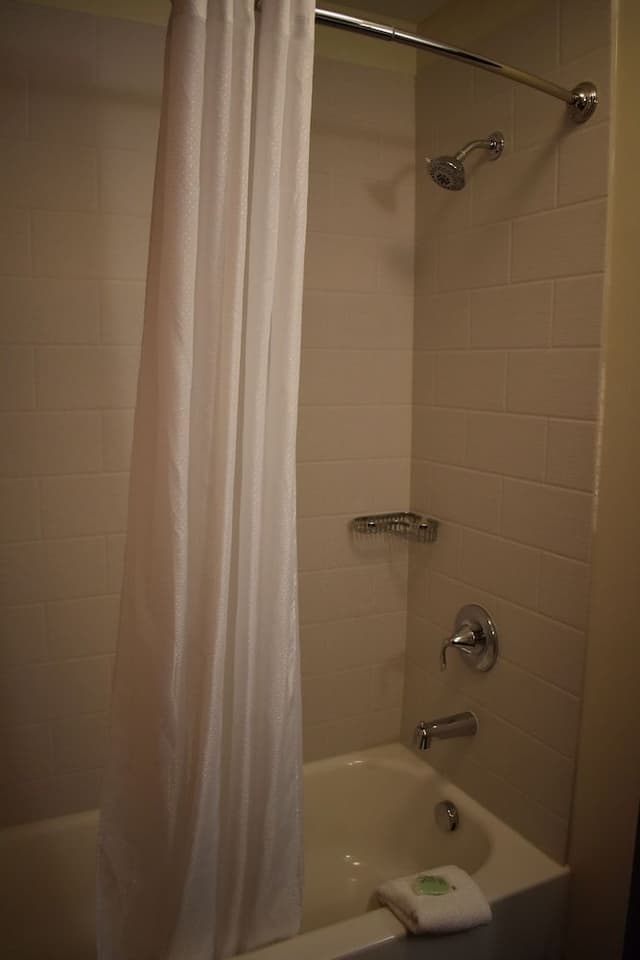 Standard Room, 2 Queen Beds, Non Smoking