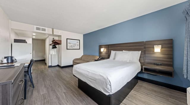 Suite-2 Double Beds, Nonsmoking, Separate Bedroom, Sofabed, Full Kitchen
