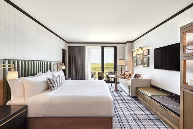 Premier Room, 1 King Bed, Balcony