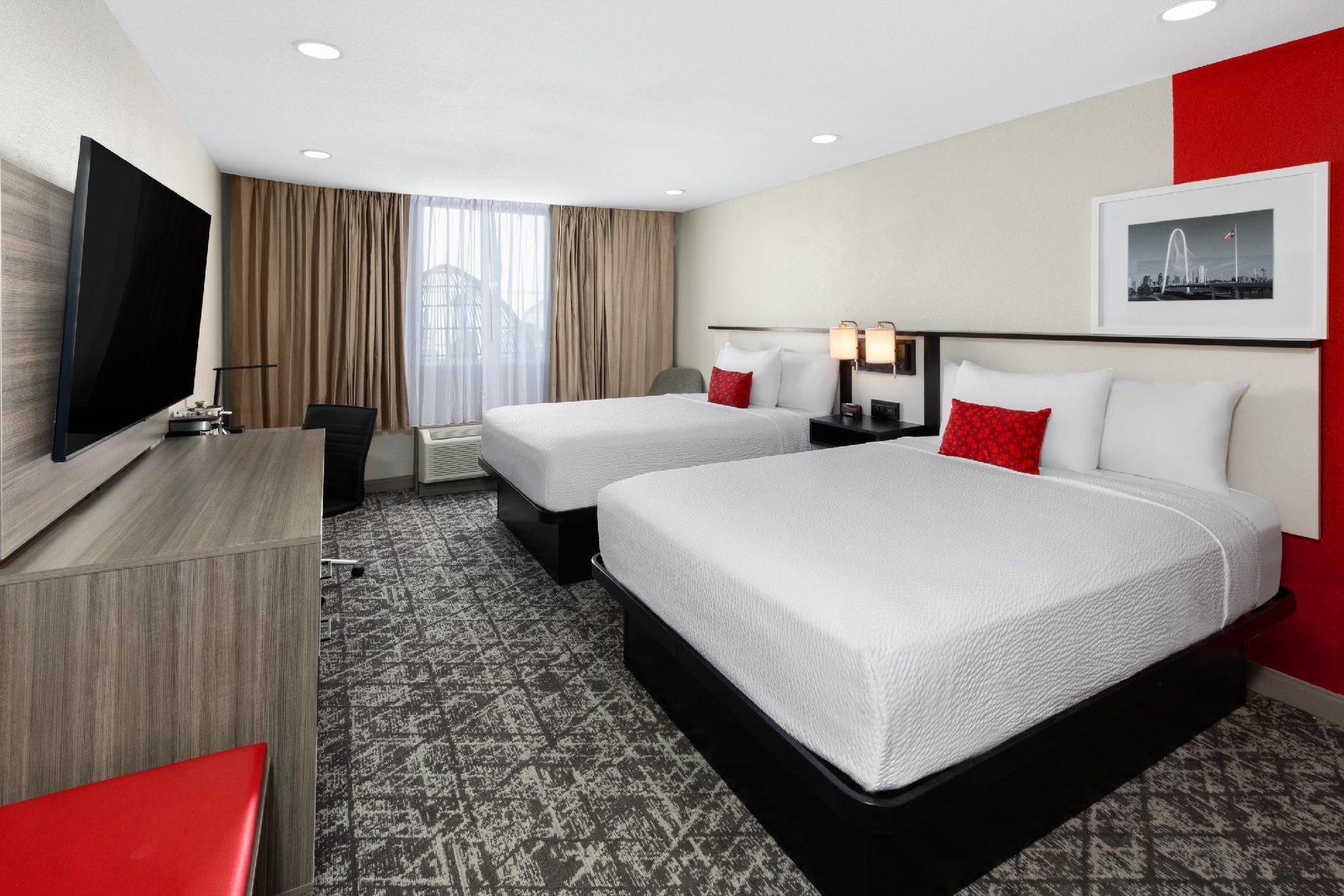 โรงแรมรามาดา บาย วินด์แฮม ดีเอฟดับเบิลยู แอร์พอร์ต (Ramada by Wyndham DFW Airport)3