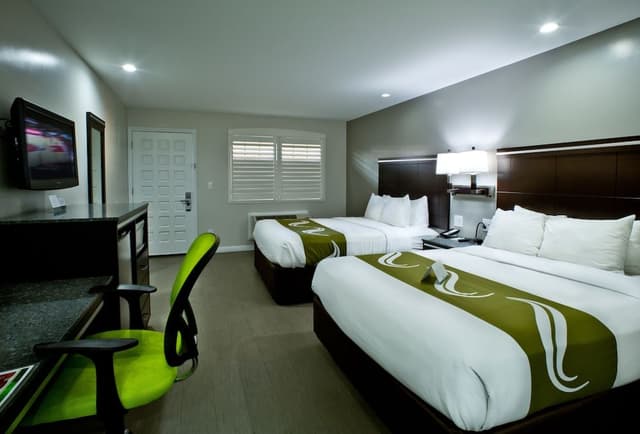 Room, 2 Queen Beds, Non Smoking