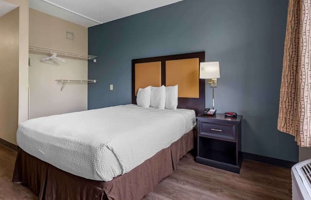 Studio, 1 Queen Bed, Non Smoking