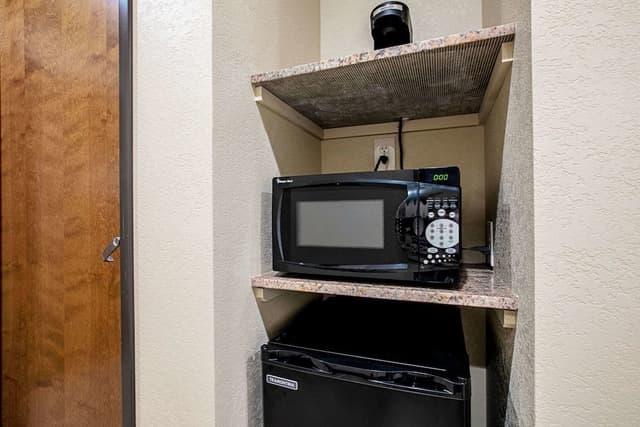 Suite, 2 Queen Beds, Accessible, Non Smoking