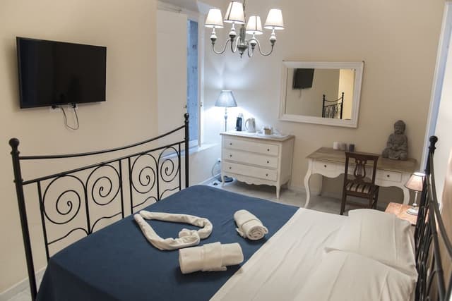 Quadruple Room (5)