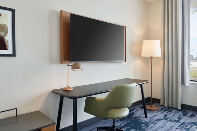 Standard Room, 2 Queen Beds (Mobility/Hearing Access, Roll-In Shwr)