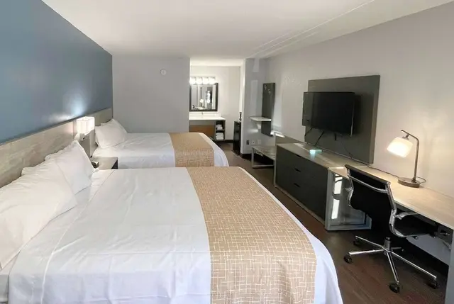 Room, 2 Queen Beds, Non Smoking