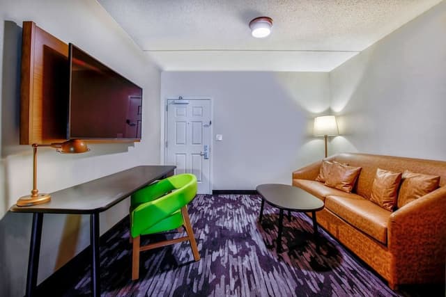Suite, Multiple Beds