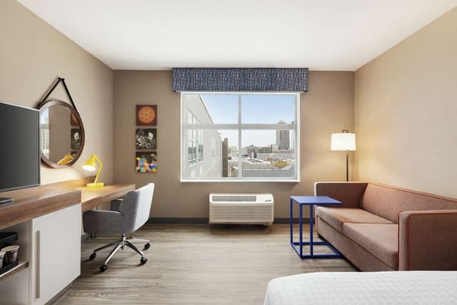 KING ROOM W/ MINI FRIDGE