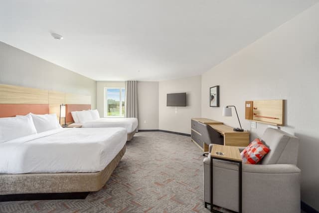 Studio Suite, 2 Queen Beds, Accessible (Communications, Access Tub)