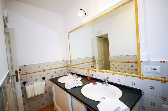 Deluxe Double Room (Corallo)
