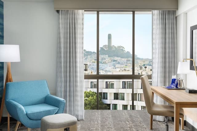 Room, 1 King Bed, City View