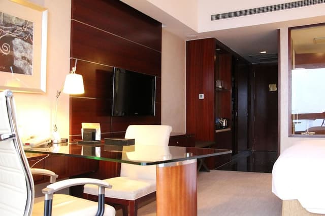 Standard Room, 1 King Bed